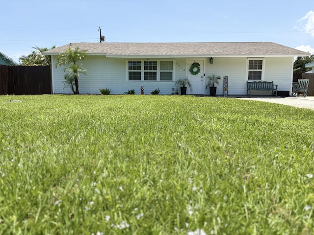 5810 Tucker Rd, Jupiter, FL 33458 - ranch-style house featuring roof with shingles