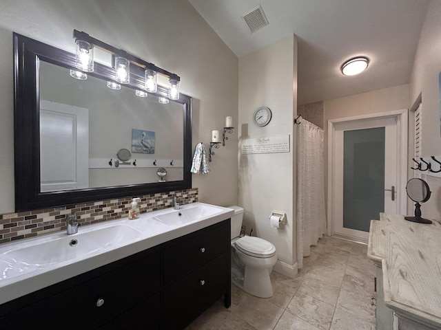 6446 Terra Rosa Cir, Boynton Beach, FL 33472 - full bath featuring backsplash, toilet, double vanity, and a shower with shower curtain