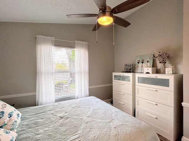 6446 Terra Rosa Cir, Boynton Beach, FL 33472 - bedroom with lofted ceiling, a ceiling fan, and baseboards