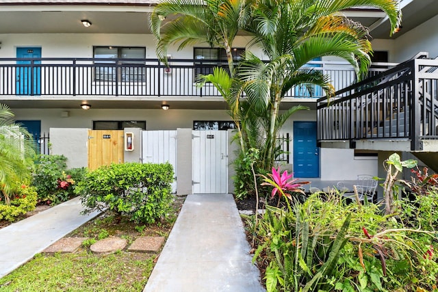3107 SW 20th Ter Unit C-1, Delray Beach, FL 33445 - entrance to property with fence, stucco siding, and a gate