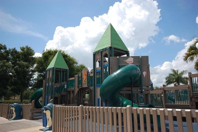 582 Cypress Green Cir, Wellington, FL 33414 - view of community play area