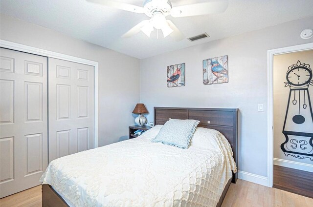 621 NW 71st Ave, Plantation, FL 33317 - bedroom with wood finished floors, a closet, baseboards, and ceiling fan