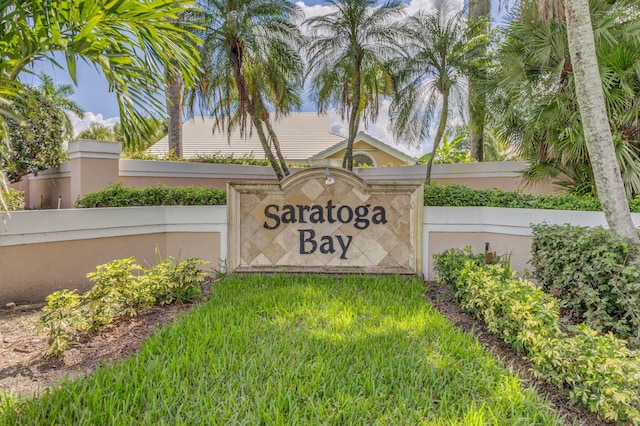 view of community / neighborhood sign