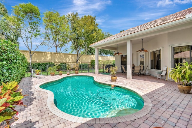 16211 Rosecroft Ter, Delray Beach, FL 33446 - view of swimming pool with a fenced in pool, a ceiling fan, a fenced backyard, and a patio area