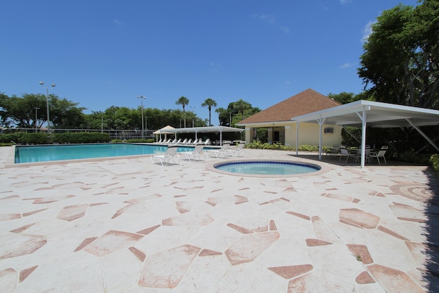 404 Live Oak Ln, Boynton Beach, FL 33436 - community pool with a patio area
