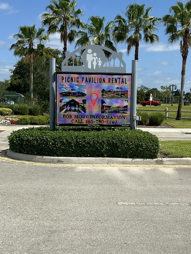 95 E E Ct, Royal Palm Beach, FL 33411 - exterior view