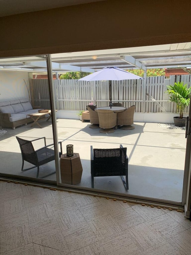 95 E E Ct, Royal Palm Beach, FL 33411 - view of patio with outdoor dining area