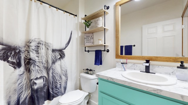 551 SW Lairo Ave, Port Saint Lucie, FL 34953 - full bath featuring a shower with shower curtain, toilet, and vanity