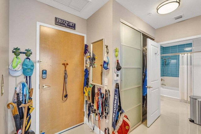 300 S Australian Ave Unit 409, West Palm Beach, FL 33401 - hall featuring visible vents and tile patterned floors