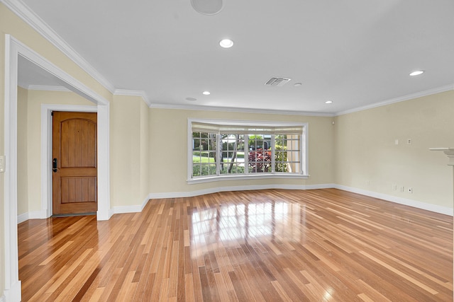 unfurnished living room with visible vents, recessed lighting, baseboards, and light wood-type flooring