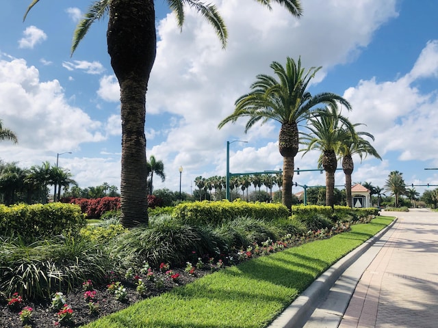 573 SW Saint Kitts St, Port Saint Lucie, FL 34953 - surrounding community
