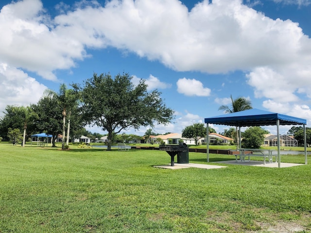 573 SW Saint Kitts St, Port Saint Lucie, FL 34953 - view of property's community featuring a gazebo and a lawn