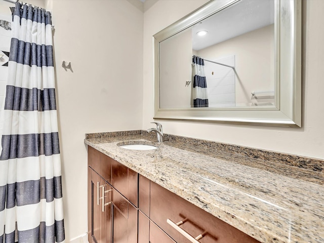 614 NW 13th St Unit 27, Boca Raton, FL 33486 - bathroom with vanity, a shower with curtain, and recessed lighting