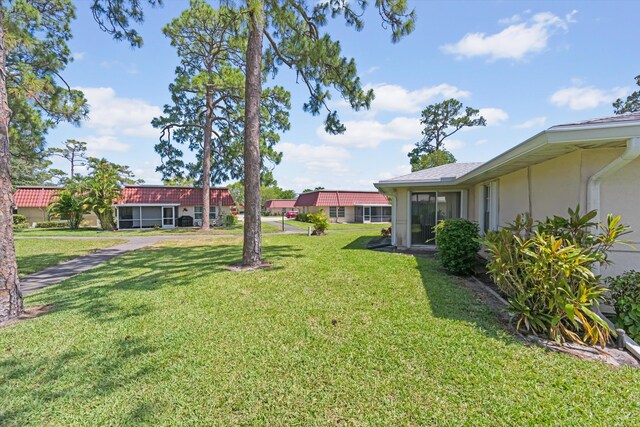 208 Cape Cod Cir, Lake Worth, FL 33467 - view of grassy yard