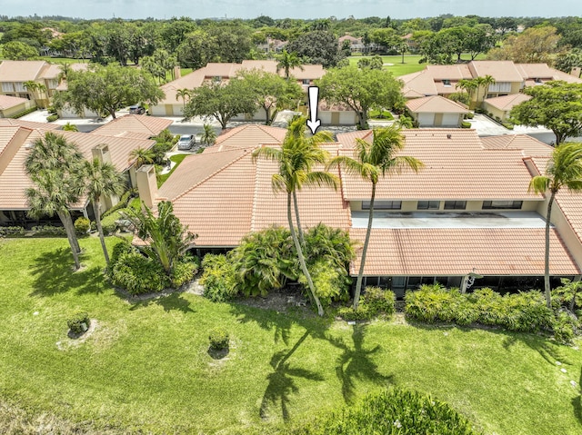 bird's eye view with a residential view and view of golf course