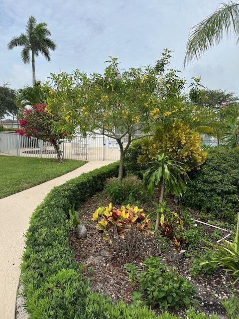 331 Tequesta Dr Unit 212, Tequesta, FL 33469 - view of home's community