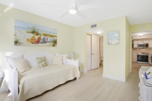 254 Village Blvd Unit 4207, Tequesta, FL 33469 - bedroom featuring light wood-style floors, baseboards, and a ceiling fan
