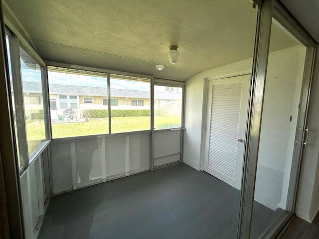 unfurnished sunroom with a healthy amount of sunlight