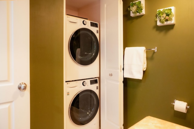 2500 E Las Olas Blvd Unit 802, Fort Lauderdale, FL 33301 - washroom with stacked washer / dryer