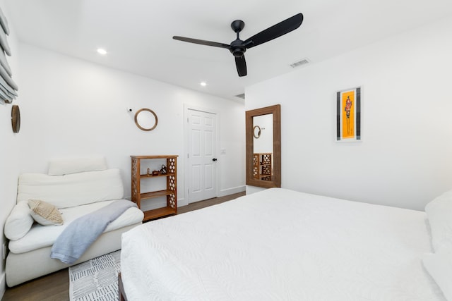 425 32nd St, West Palm Beach, FL 33407 - bedroom featuring dark wood finished floors, recessed lighting, and a ceiling fan