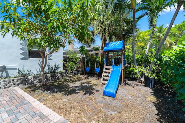 425 32nd St, West Palm Beach, FL 33407 - view of jungle gym