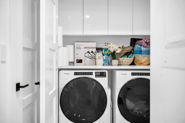 laundry room featuring laundry area and washer and clothes dryer