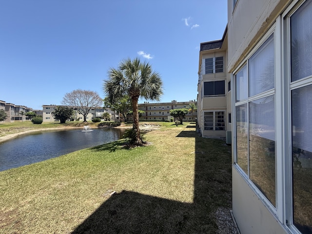 view of yard featuring a water view