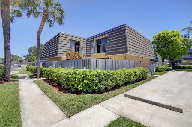2003 20th Way, West Palm Beach, FL 33407 - view of property