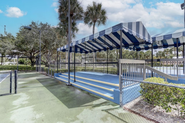 2003 20th Way, West Palm Beach, FL 33407 - surrounding community with fence