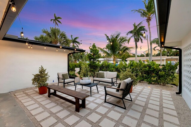 view of patio featuring an outdoor hangout area