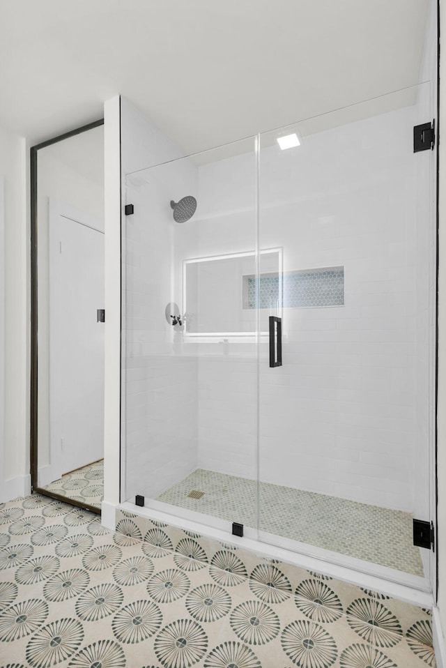 2795 Hawthorne Ln, West Palm Beach, FL 33409 - bathroom featuring a shower stall