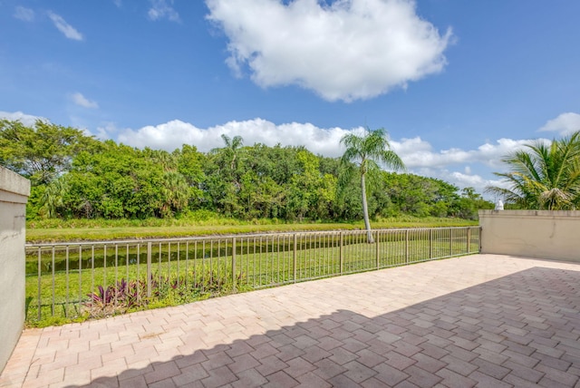 2795 Hawthorne Ln, West Palm Beach, FL 33409 - view of patio