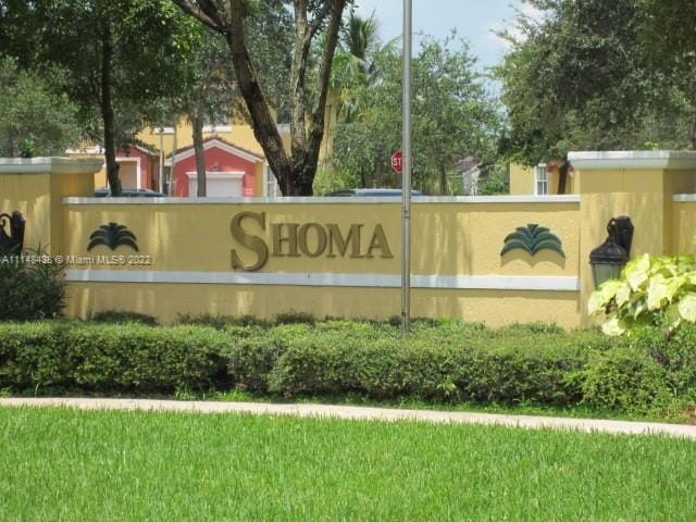 view of community / neighborhood sign