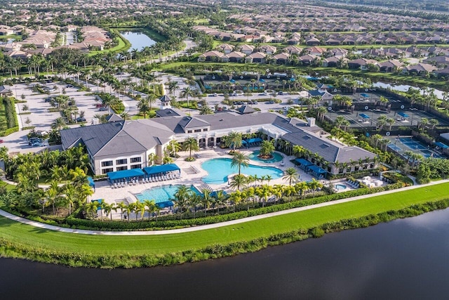 8673 Carmel Mountain Way, Boynton Beach, FL 33473 - bird's eye view of a pool and a nearby body of water