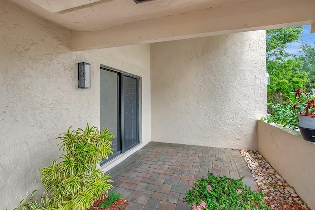 21065 Escondido Way, Boca Raton, FL 33433 - entrance to property with stucco siding