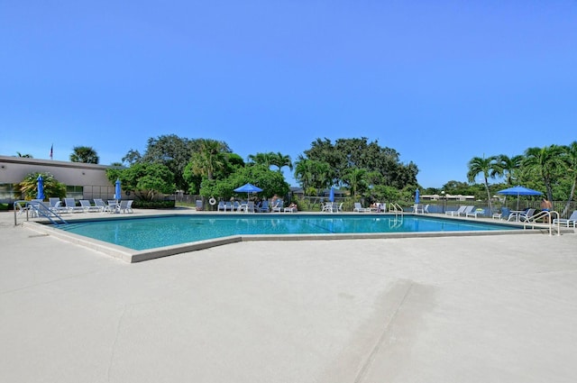 9214 Flynn Cir # 6, Boca Raton, FL 33496 - community pool featuring fence and a patio area