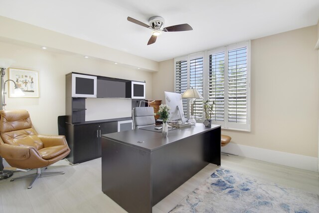 office area with a ceiling fan and recessed lighting