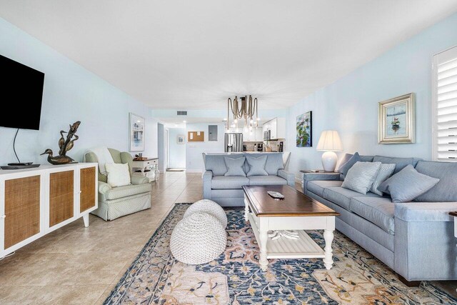 4107 Kittiwake Ct Kittiwake, Unit Kittiwake, Boynton Beach, FL 33436 - living room with a chandelier