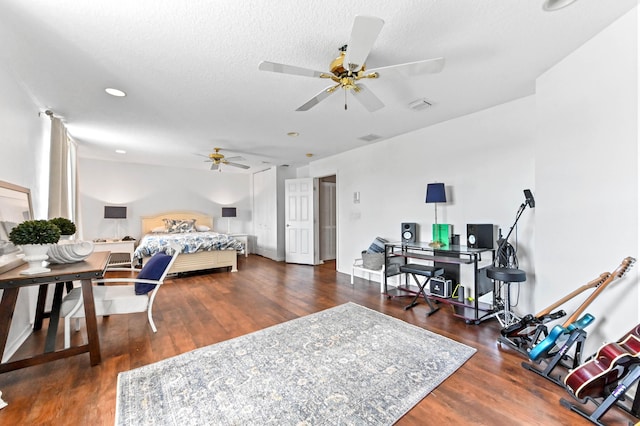 2256 Ridgewood Ct, Royal Palm Beach, FL 33411 - bedroom featuring wood finished floors and recessed lighting