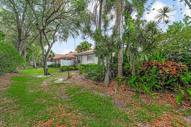 9870 Harbour Lake Cir, Boynton Beach, FL 33437 - view of yard