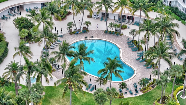 44 Cocoanut Row Unit 507A, Palm Beach, FL 33480 - community pool with a yard