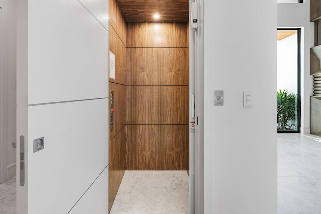 217 Thatch Palm Dr, Boca Raton, FL 33432 - view of elevator