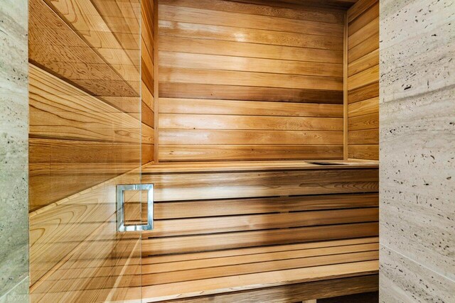 217 Thatch Palm Dr, Boca Raton, FL 33432 - view of relaxing sauna / steam room