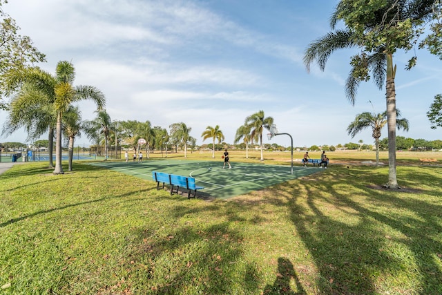 7997 Lakewood Cove Ct, Lake Worth, FL 33467 - surrounding community with a lawn and community basketball court