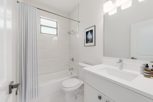4665 SW Keats St, Port Saint Lucie, FL 34953 - full bath featuring vanity and shower / bath combo