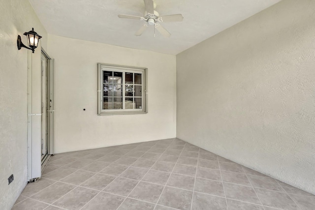 view of patio with ceiling fan