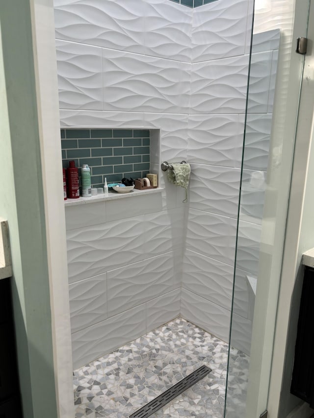 3237 El Camino Real, West Palm Beach, FL 33409 - full bath with a walk in shower