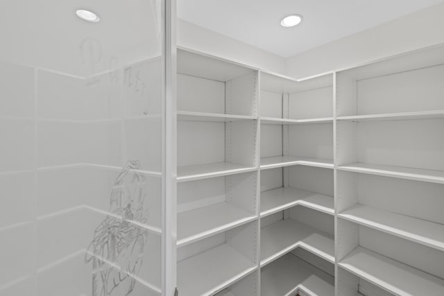 103 River Dr, Tequesta, FL 33469 - view of pantry