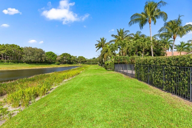 8837 Woodgrove Ridge Ct, Boynton Beach, FL 33473 - view of yard featuring fence and a water view