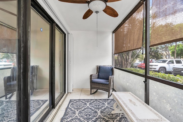 712 Sunny Pine Way Unit D1, Greenacres, FL 33415 - sunroom featuring a ceiling fan